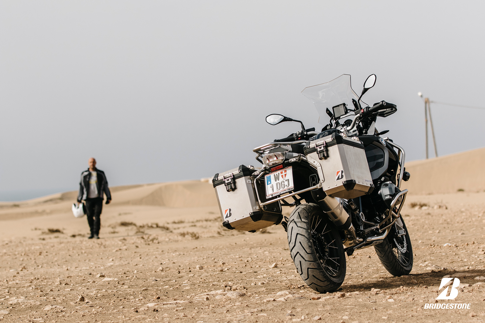 03160326 image 2