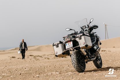 03160328 image 2
